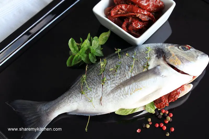 whole-see-bream-1814700