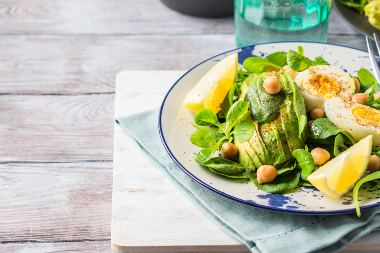spinach avocado salad
