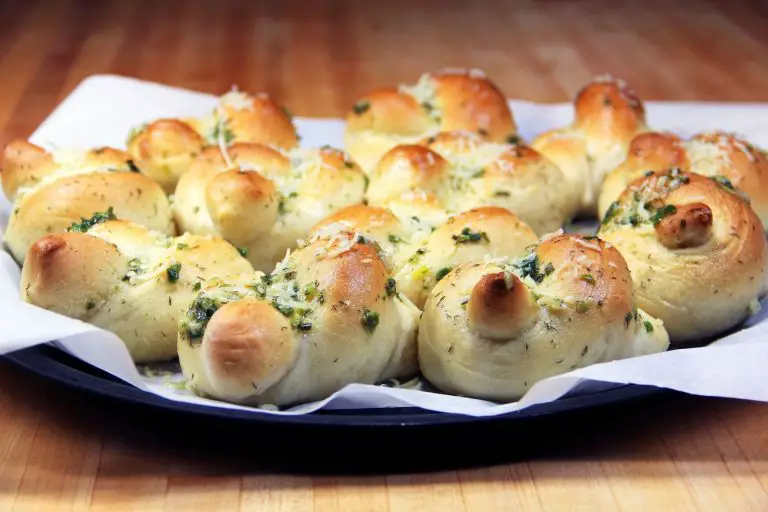 garlic knots