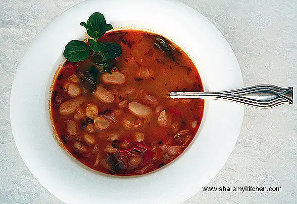 bob-chorba-bulgarian-bean-soup1-7710930