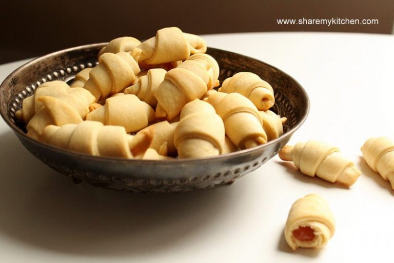 turkish-delight-crescent-rolls-8228431