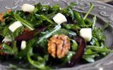 rocket-salad-arugula-and-caramelised-onions-with-goat-cheese-thumb-1903114