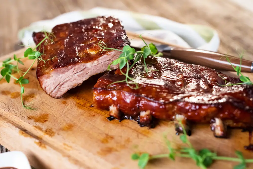 tender ribs with bbq sauce